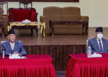 सचिवालय बैठक सकिनेवित्तिकै ओली र प्रचण्ड शीतलनिवास प्रस्थान