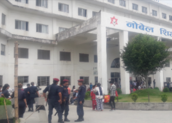 नोबेलमा डाक्टरको लापरवाहीले विरामीको मृत्युपछि दुई दिनदेखि अस्पतालमा तनाब