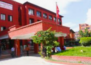 स्वास्थ्य मन्त्रालयले भन्यो : खर्च व्यहोर्न नसक्ने संक्रमितको उपचार निःशुल्क गर्नू