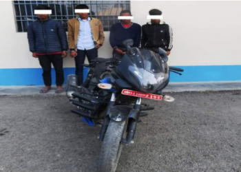 चोरी भएको मोटरसाईकल सहित चोरीमा संग्लग्न दुहबीका १ लगायत ४ जना पक्राउ