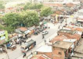दुहबी बजारको संरचना हटाउन १५ दिने सूचना जारी नहटाईए बल प्रयोग गर्ने