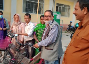 दुहबी ४ का स्वास्थ्य स्वंयम सेविकाहरुलाई साइकल बितरण