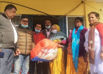 जेष्ठ नागरिकका लागि दुहबि ४ ले  न्यानो सिरक बितरण