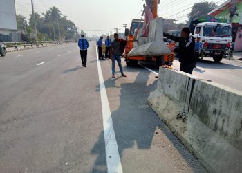 कोशि राजमार्ग ६ लेन सडकको जेब्रा क्रसिङमा मात्र बाटो काट्न पाईने
