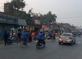 दुहबीको ६ लेन सडक निर्माणको बाधक संरचना हटाइने बिषयमा सामाजिक संजालमा बहस