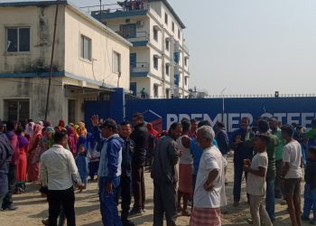 दुहबीको प्रिमियर स्टिल उद्योगले क्षमता बढाएर अत्याधिक प्रदुषण गरेको भन्दै पुरै वस्ति आन्दोलित