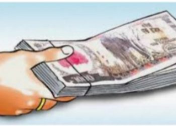 दुहबीका मिटर ब्याजीले २ लाखको ६० लाख बनाएको आरोपमा ३ जना विरुद्ध उजुरी ।