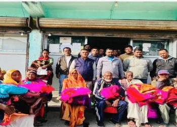 दुहबी ६ का जेस्ठ नागरिक तथा अपाङ्ग तथा एकल महिलालाइ न्यानो कपडा बितरण ।
