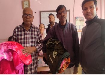 दुहबी ५ का जेस्ठ नागरिक तथा अपाङ्ग तथा एकल महिलालाइ न्यानो कपडा बितरण ।