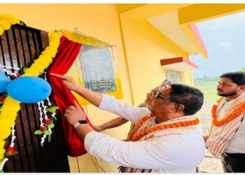 दुहबी वडा नम्बर १ को प्रशासनिक भवन उद्घाटन