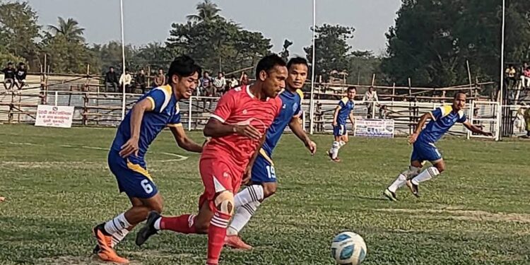 भलुवा अन्तर्राष्ट्रिय गोल्डकपको सेमिफाइनलमा झापा भोलिको खेल नाइजेरिया र सुनसरी बिच हुने छन ।