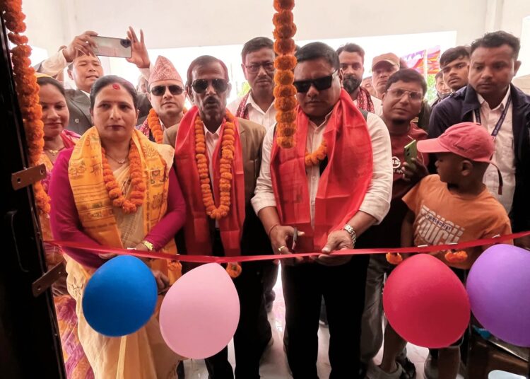 दुहबी ९ को प्रशासनिक भवन उद्घाटन , युवालाइ रोजगारी सिर्जना गर्ने पहिलो प्राथमिकता मेयर : गच्छ्दार